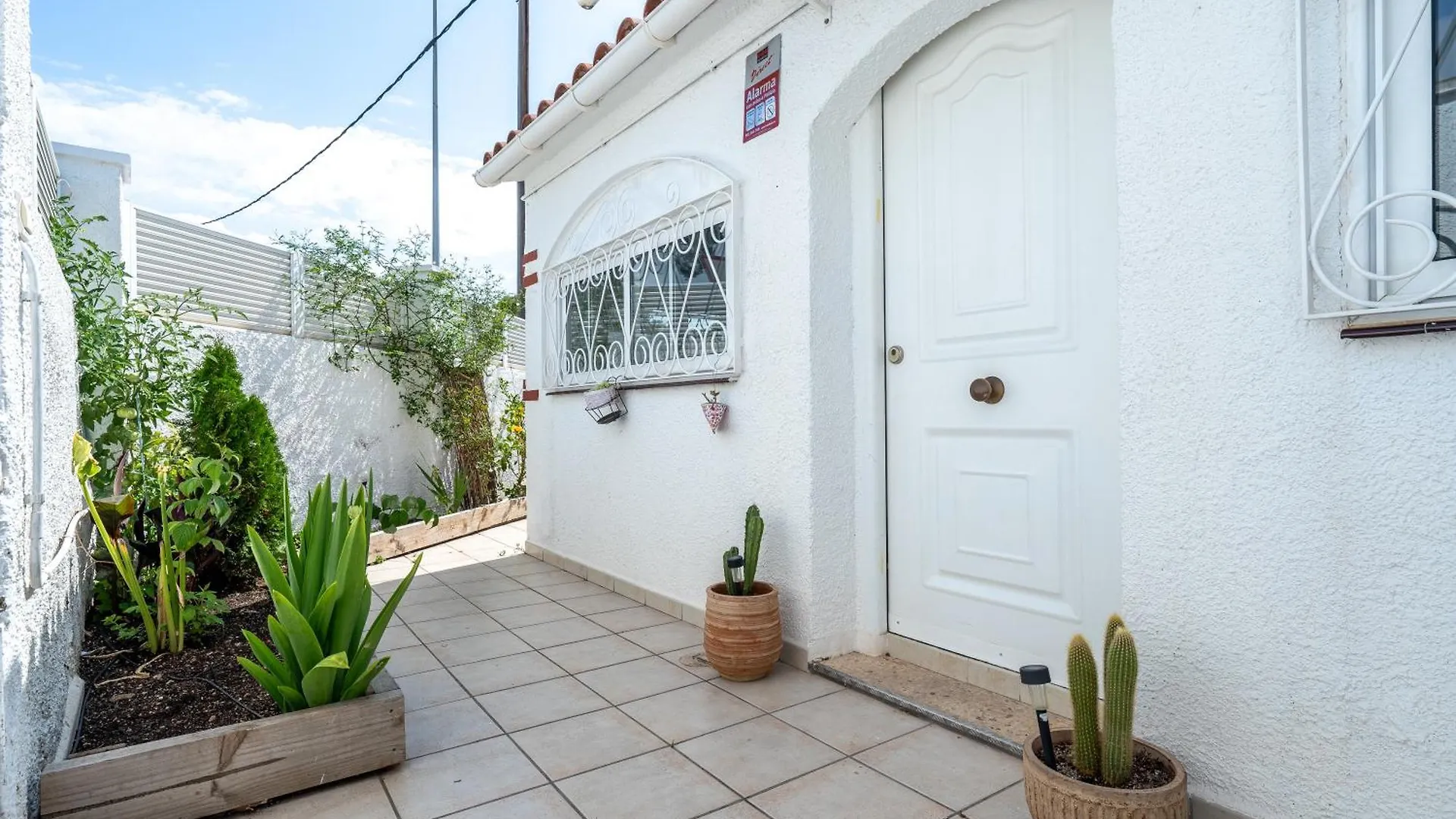 Casa Blanca Villa Miami Playa 0*,  Spain